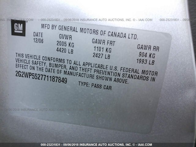 2G2WP552771187849 - 2007 PONTIAC GRAND PRIX SILVER photo 9