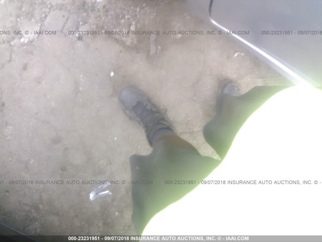 WBASN4C57AC208852 - 2010 BMW 550 GT BLACK photo 5