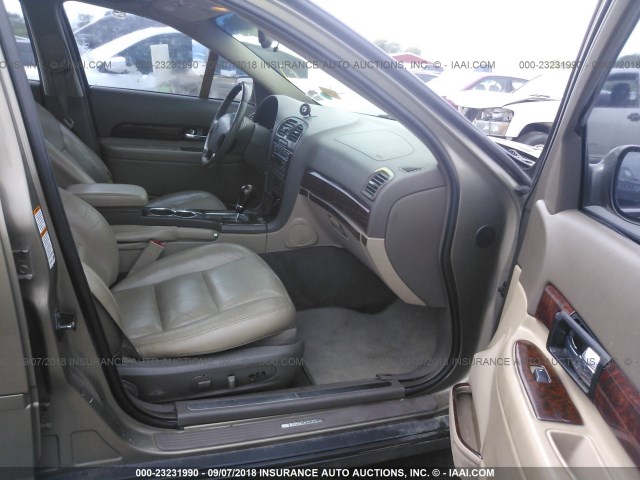 1LNHM87A01Y659540 - 2001 LINCOLN LS Qəhvəyi foto 5