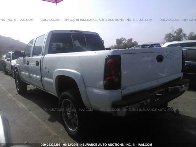 1GCHC23U35F844591 - 2005 CHEVROLET SILVERADO C2500 HEAVY DUTY WHITE photo 3