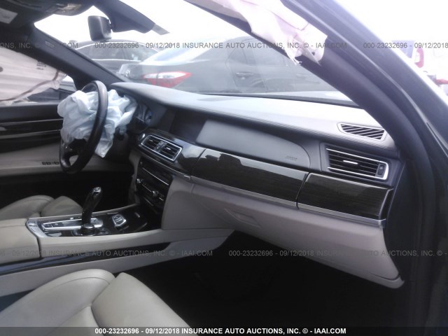 WBAKA8C50CDS99947 - 2012 BMW 750 I GRAY photo 5