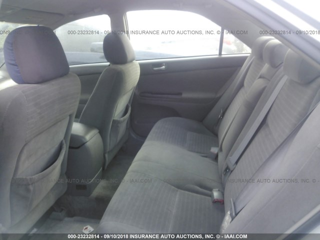 4T1BE32K75U065160 - 2005 TOYOTA CAMRY LE/XLE/SE Gümüş foto 8