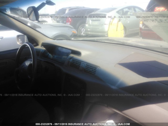 4T1BG22K41U801230 - 2001 TOYOTA CAMRY CE/LE/XLE 金色 照片 5