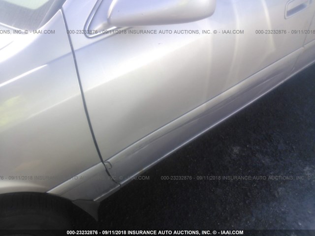 4T1BG22K41U801230 - 2001 TOYOTA CAMRY CE/LE/XLE 金色 照片 6