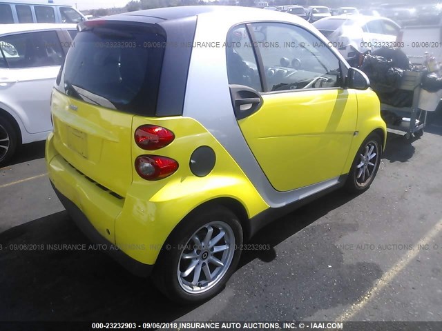 WMEEJ31XX8K063768 - 2008 SMART FORTWO PURE/PASSION YELLOW photo 4
