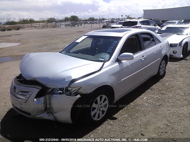 4T1BK46K97U532638 - 2007 TOYOTA CAMRY NEW GENERAT LE/XLE/SE SILVER photo 2