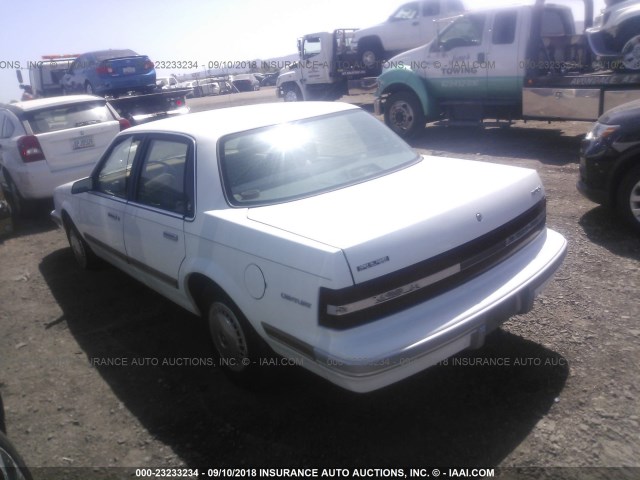 1G4AG55M6S6486642 - 1995 BUICK CENTURY SPECIAL WHITE photo 3