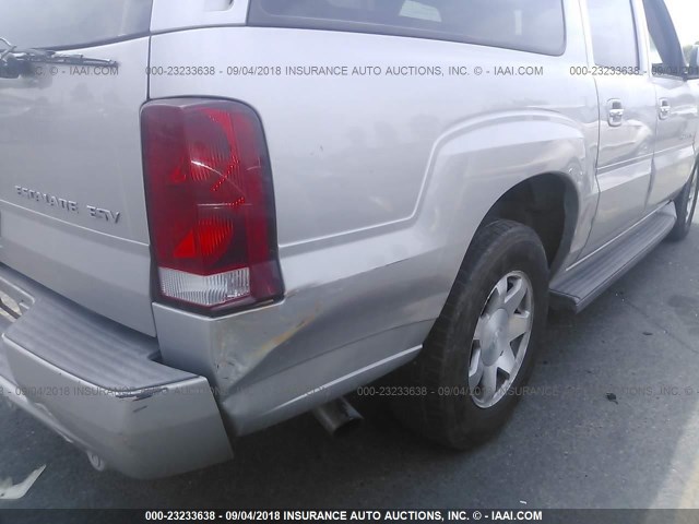 3GYFK66N35G162759 - 2005 CADILLAC ESCALADE ESV SILVER photo 6