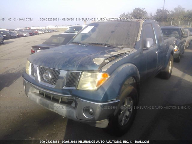 1N6AD06U55C444576 - 2005 NISSAN FRONTIER KING CAB LE/SE/OFF ROAD BLUE photo 2