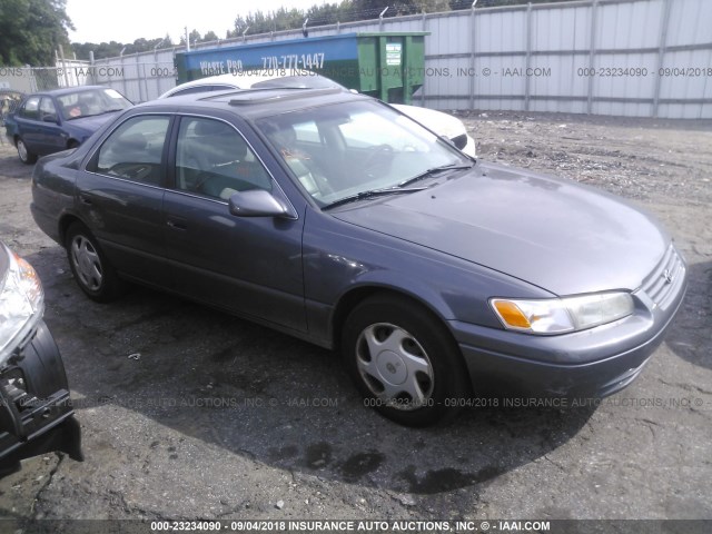 4T1BF22K5VU020399 - 1997 TOYOTA CAMRY CE/LE/XLE 灰色 照片 1