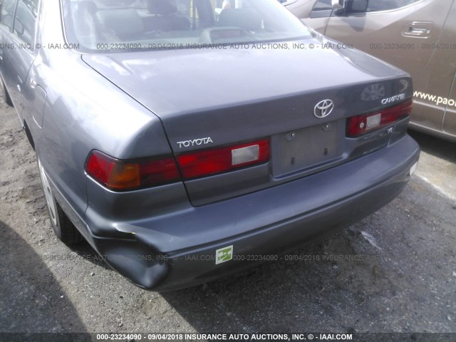4T1BF22K5VU020399 - 1997 TOYOTA CAMRY CE/LE/XLE 灰色 照片 6
