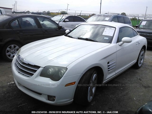 1C3AN69L65X051768 - 2005 CHRYSLER CROSSFIRE LIMITED WHITE photo 2