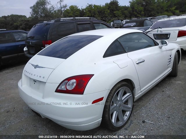 1C3AN69L65X051768 - 2005 CHRYSLER CROSSFIRE LIMITED WHITE photo 4