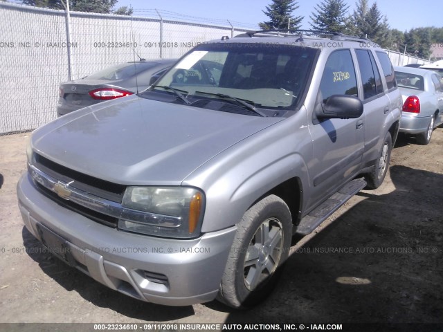 1GNDT13S952116411 - 2005 CHEVROLET TRAILBLAZER LS/LT SILVER photo 2