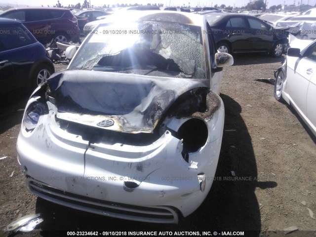 3VWBC21C7YM489880 - 2000 VOLKSWAGEN NEW BEETLE GL 白色 照片 6