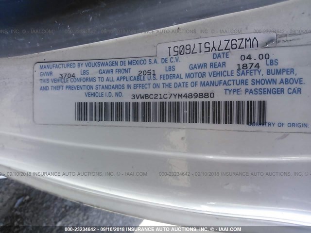 3VWBC21C7YM489880 - 2000 VOLKSWAGEN NEW BEETLE GL 白色 照片 9