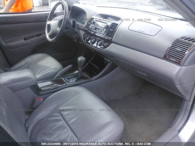 4T1BE32K33U691169 - 2003 TOYOTA CAMRY LE/XLE/SE 灰色 照片 5