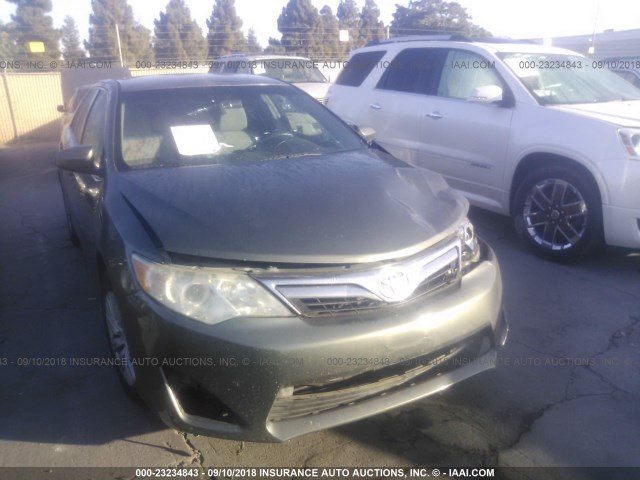 4T1BF1FK6CU560314 - 2012 TOYOTA CAMRY SE/LE/XLE 灰色 照片 1