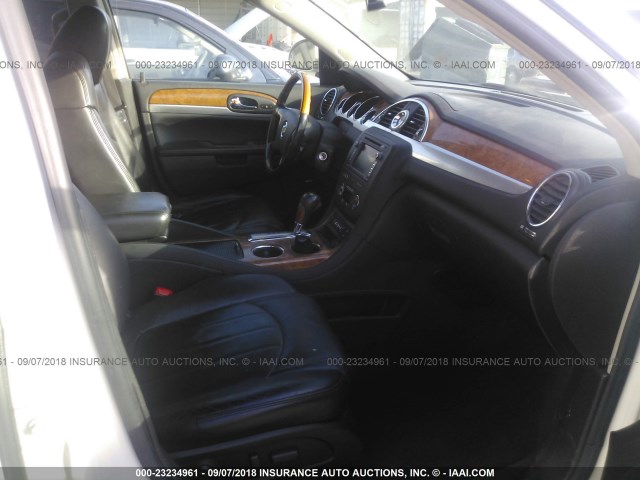 5GAEV23718J292728 - 2008 BUICK ENCLAVE CXL 白色 照片 5