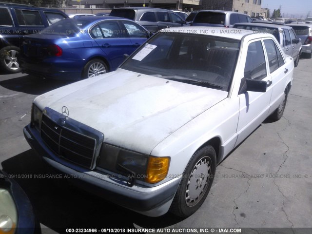 WDBDA29D1LF720603 - 1990 MERCEDES-BENZ 190 E 2.6 WHITE photo 2