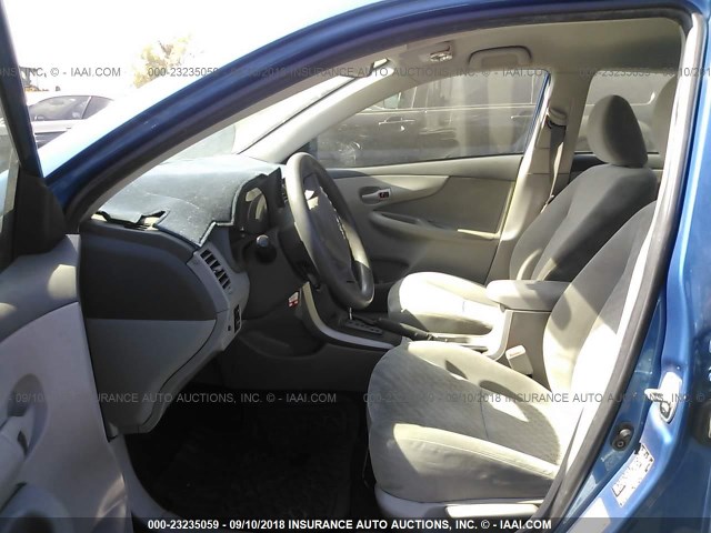 JTDBL40E99J038577 - 2009 TOYOTA COROLLA LE/XLE Light Blue photo 5