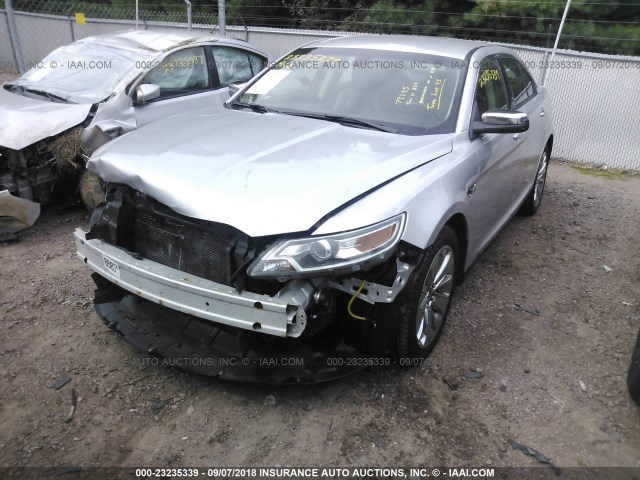 1FAHP2FW6AG153616 - 2010 FORD TAURUS LIMITED SILVER photo 2