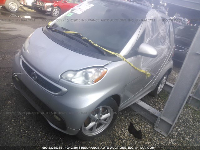 WMEEJ3BA4FK802804 - 2015 SMART FORTWO PURE/PASSION SILVER photo 2