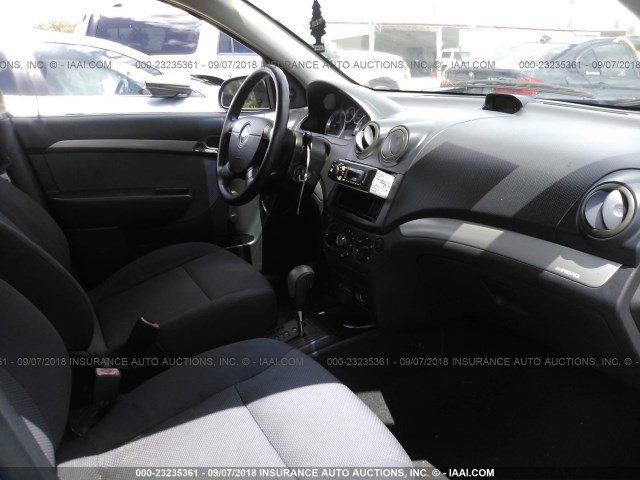 KL1TD56687B139924 - 2007 CHEVROLET AVEO LS BLUE photo 5