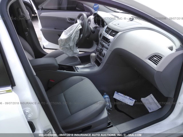 1G1ZA5EU5CF208608 - 2012 CHEVROLET MALIBU LS Ağ foto 5