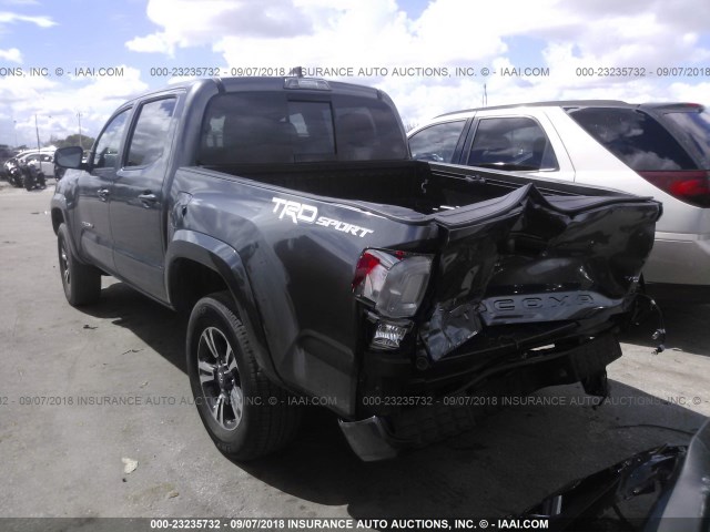 3TMAZ5CN7HM026831 - 2017 TOYOTA TACOMA DBL CAB/SR5/TRD SPORT/OR GRAY photo 3