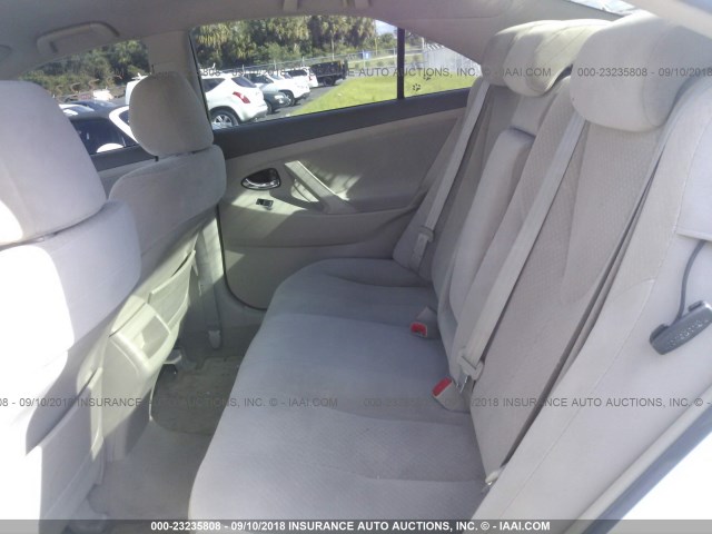 4T4BE46K19R118673 - 2009 TOYOTA CAMRY SE/LE/XLE WHITE photo 8