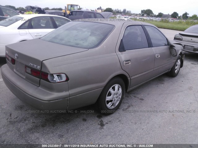 4T1BG22K6XU526226 - 1999 TOYOTA CAMRY CE/LE/XLE 米色 照片 4