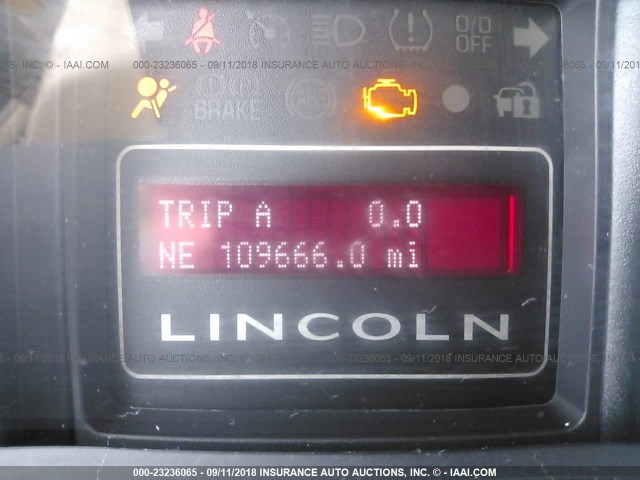 5LMFU28557LJ09114 - 2007 LINCOLN NAVIGATOR RED photo 7