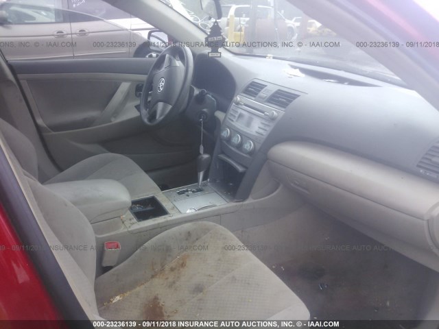 4T1BE46K08U257007 - 2008 TOYOTA CAMRY CE/LE/XLE/SE RED photo 5