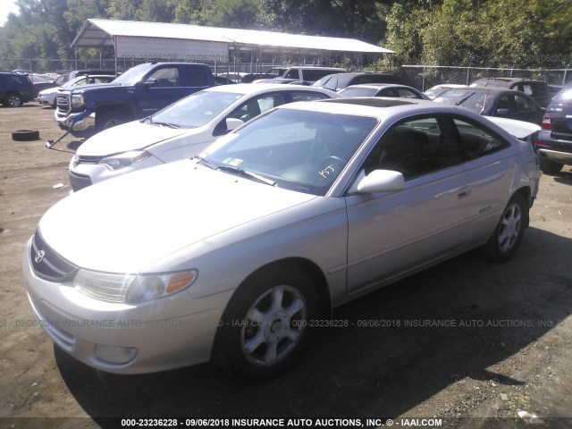 2T1CF22P91C464865 - 2001 TOYOTA CAMRY SOLARA SE/SLE ვერცხლისფერი ფოტო 2