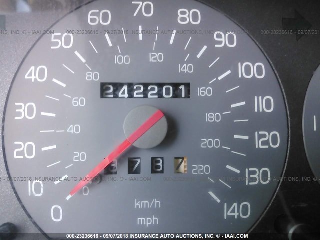 YV1KW9609W1049102 - 1998 VOLVO V90 Blanco foto 7