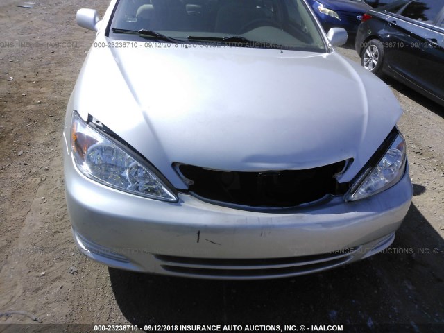 4T1BE32K53U163259 - 2003 TOYOTA CAMRY LE/XLE/SE Күміс фото 6