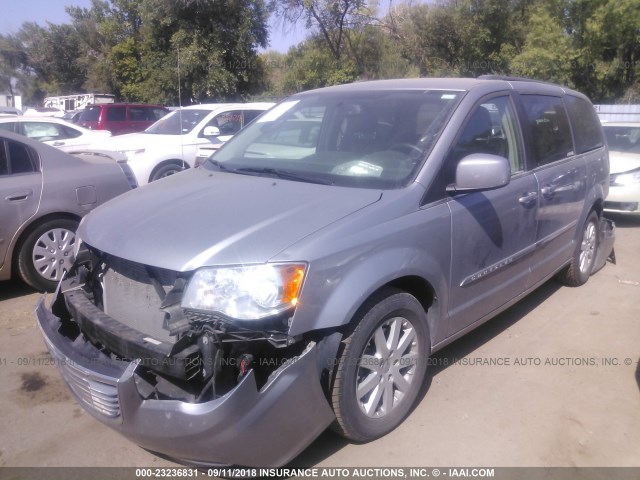 2C4RC1BG5FR716163 - 2015 CHRYSLER TOWN & COUNTRY TOURING SILVER photo 2