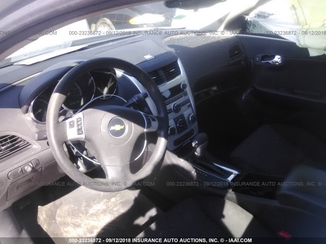 1G1ZC5EB3AF321107 - 2010 CHEVROLET MALIBU 1LT SILVER photo 5