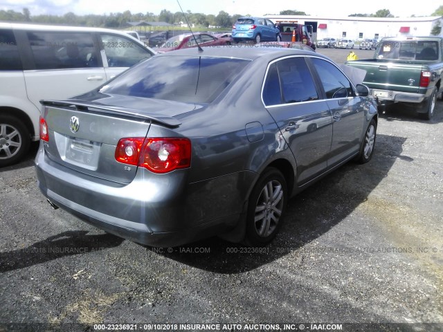 3VWEF71K17M059415 - 2007 VOLKSWAGEN JETTA WOLFSBURG GRAY photo 4