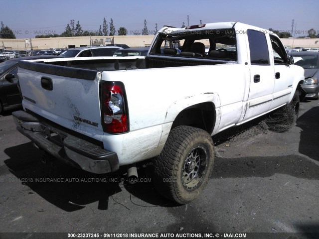 1GCHC23U64F196050 - 2004 CHEVROLET SILVERADO C2500 HEAVY DUTY WHITE photo 4