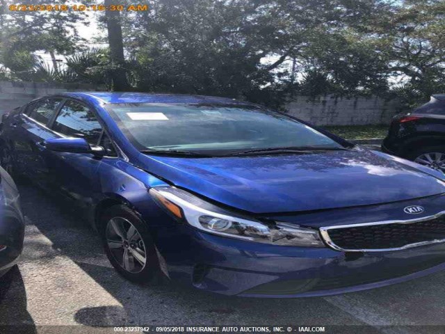 3KPFL4A7XJE242968 - 2018 KIA FORTE LX/S BLUE photo 10