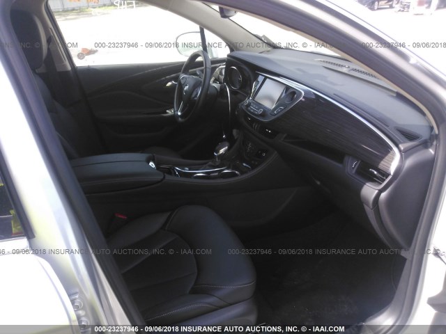 LRBFX2SA3JD084184 - 2018 BUICK ENVISION ESSENCE ვერცხლისფერი ფოტო 5