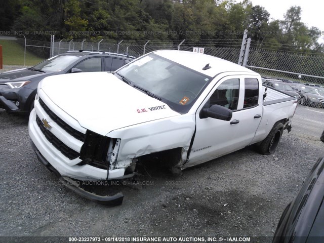 1GCVKPEC0JZ345733 - 2018 CHEVROLET SILVERADO K1500 CUSTOM WHITE photo 2