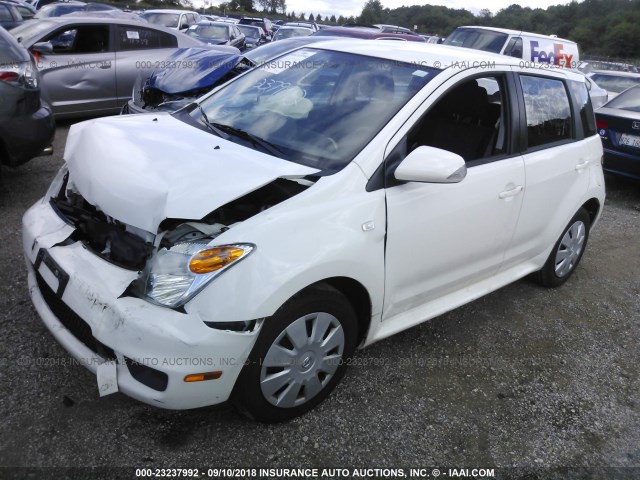 JTKKT624360163004 - 2006 TOYOTA SCION XA WHITE photo 2