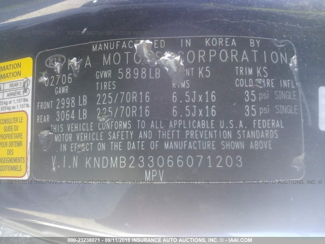 KNDMB233066071203 - 2006 KIA SEDONA EX/LX BLUE photo 9