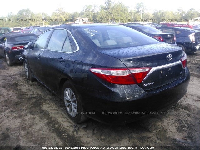 4T1BF1FK2GU205050 - 2016 TOYOTA CAMRY LE/XLE/SE/XSE 黑色 照片 3