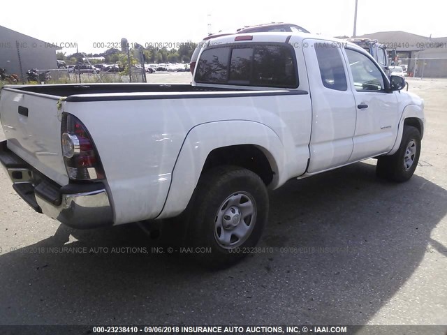 5TFTX4GN9DX024764 - 2013 TOYOTA TACOMA PRERUNNER ACCESS CAB WHITE photo 4