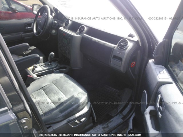 SALAD24426A368421 - 2006 LAND ROVER LR3 SE BLACK photo 5