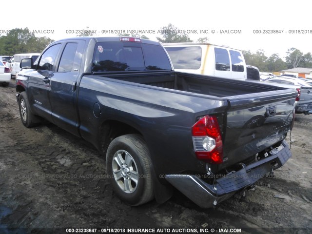 5TFRM5F18HX121547 - 2017 TOYOTA TUNDRA DOUBLE CAB SR/SR5 GRAY photo 3